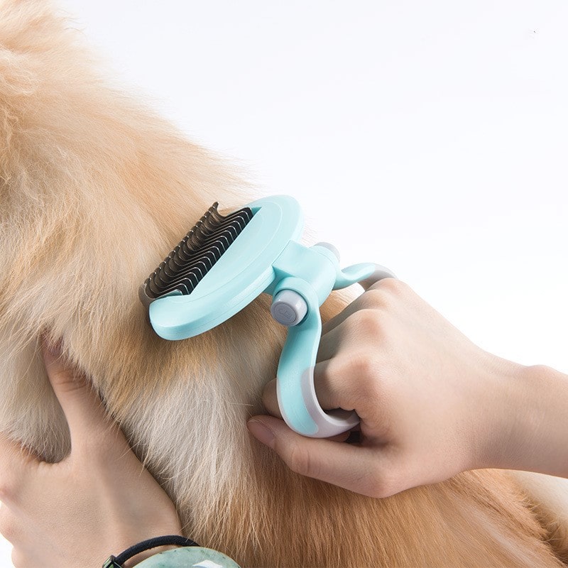 Convenient comb for dog grooming