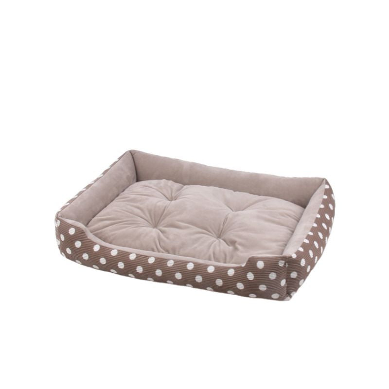 Harvey's Choice Four Seasons Universal Dog Bed: Cozy retreat for dogs. High-quality fabric with polypropylene filling. Available in 3 sizes. Reversible cushion. Waterproof, non-slip floor. Give your dog the comfort they deserve!