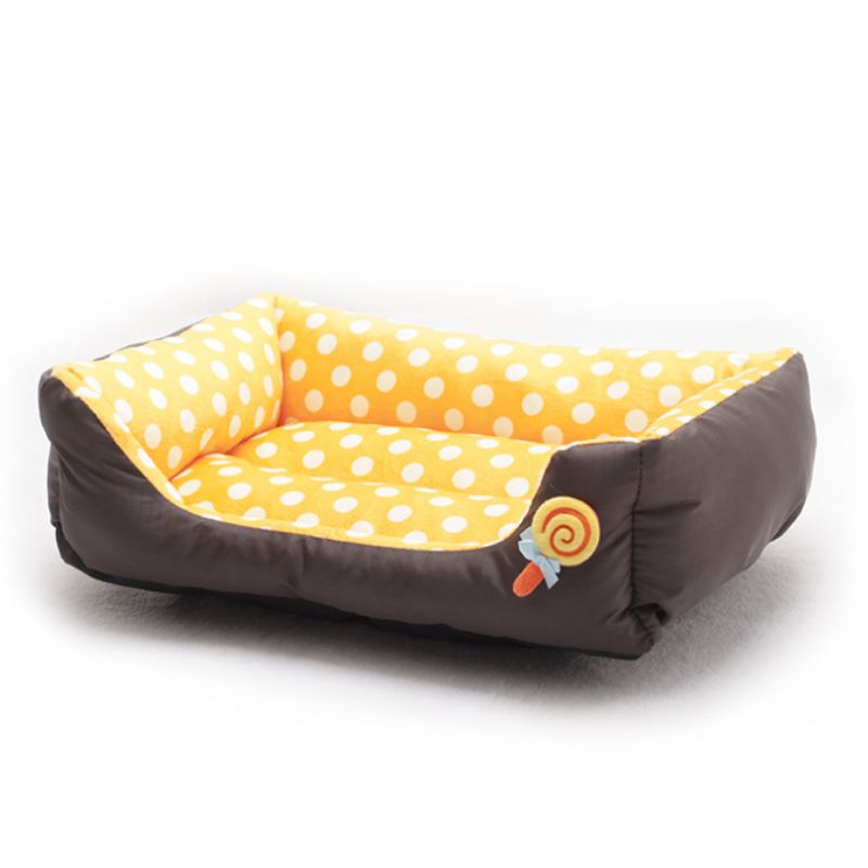 Rectangular comfortable bed for dogs