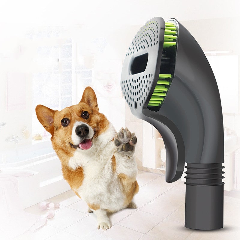 Vacuum cleaner attachment for cleaning dog paws